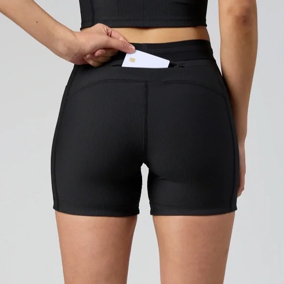 Bandit 5" cadence Women's black Compression running Shorts - Picture 3 of 10